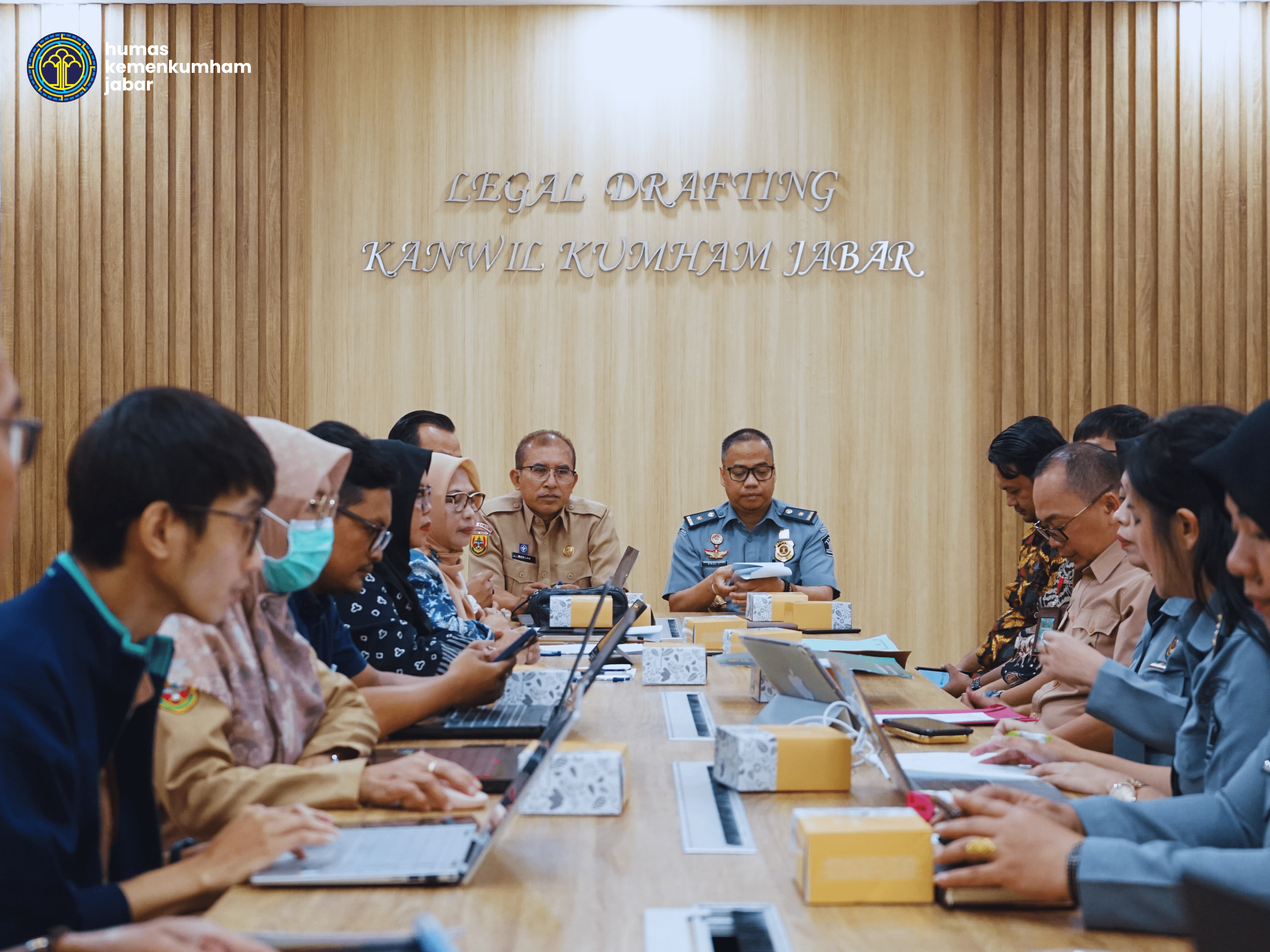 Kanwil Kemenkumham Jabar Bersama Pemerintah Kabupaten Bandung Lakukan Rapat Harmonisasi Rancangan Peraturan Daerah dan Rancangan Peraturan Bupati Bandung